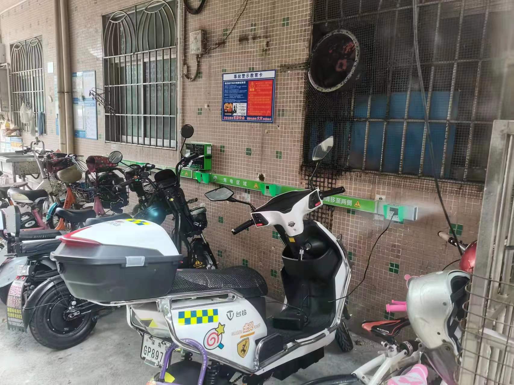 工廠應(yīng)該如何為員工安裝電瓶車充電樁呢？