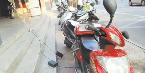 私自拉線.png 私自拉線.png