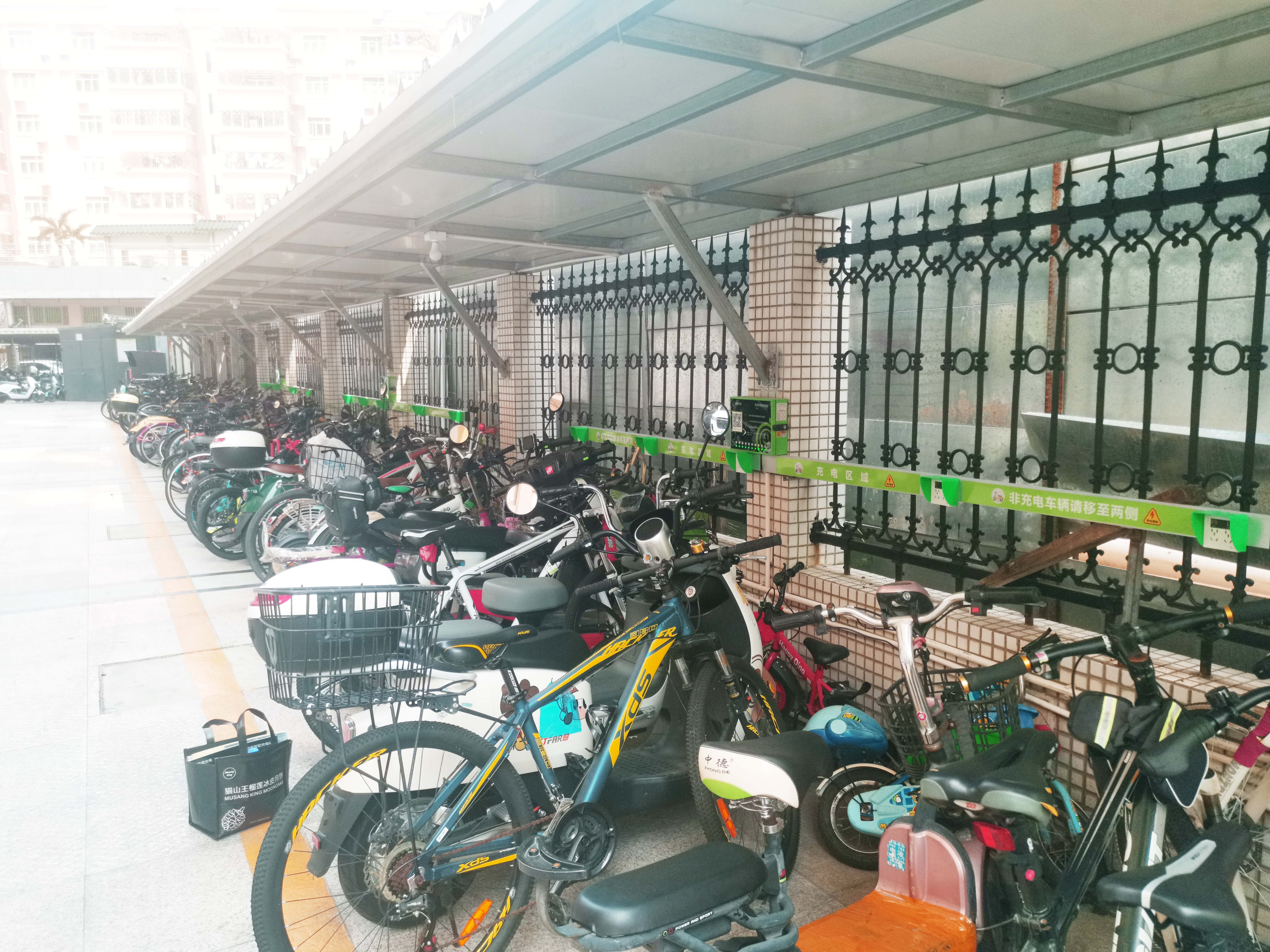 小區(qū)安裝電動車充電樁.jpg